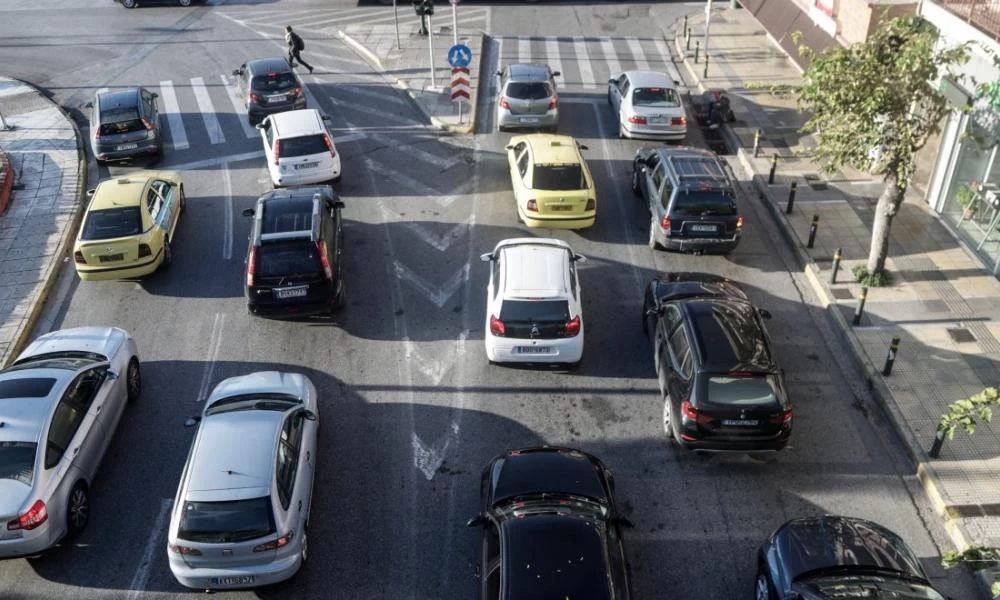 Υπουργείο Οικονομικών: Προτάσεις για την καταβολή των τελών κυκλοφορίας